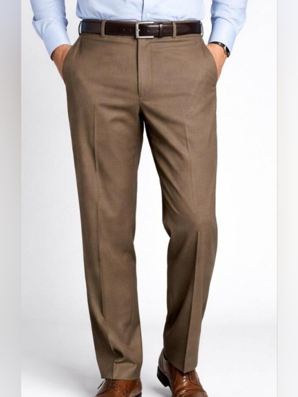 Van Heusen Straight Fit Flat Front Mens Size 40 X 32 Dress Pants in Brown